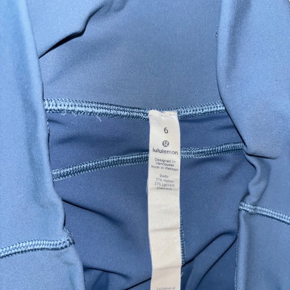 Lululemon In Movement Everlux 7/8 Leggings Tights in Utility Blue size 6 - Picture 2 of 2